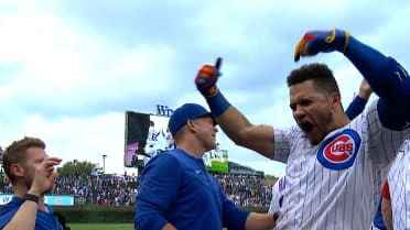 Willson Contreras miraculously stays in game after taking terrifying  fastball to the head (Video)