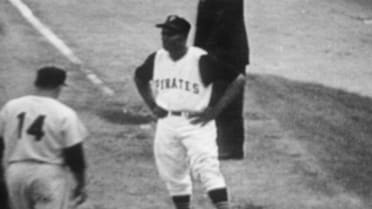 Clemente's RBI infield single