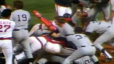 Angels, Yanks empty benches