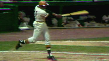 Clemente goes deep in the 8th