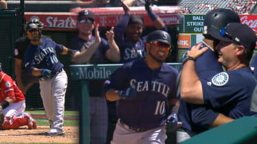 Must C: Edwin joins 400-HR club