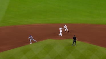 動画を再生