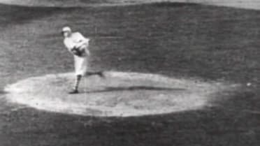 Ehmke dazzles in Game 1 win