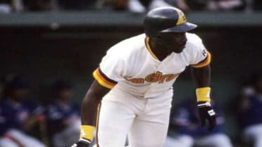 Gwynn helps Padres to WS berth