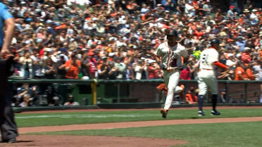 Wade Jr.'s three-run homer