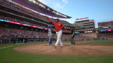 Must C: Cruz's 3-homer game