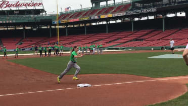 Red Sox host 'Pitch, Hit & Run'