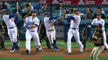 Dodgers' five late homers spur win