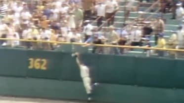 Hershberger robs Smith of homer