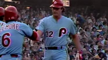 Carlton's three-run homer