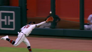 Michael Harris II makes another difficult catch look easy. : r/Braves