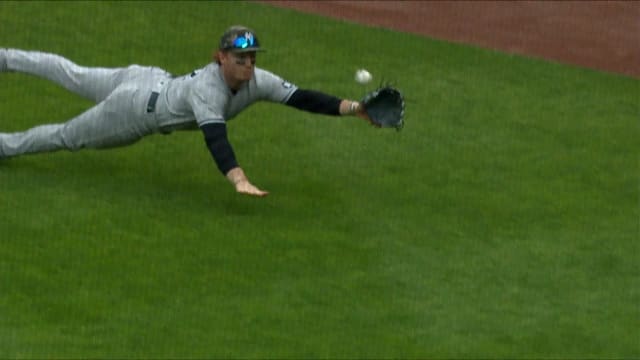 Clint Frazier's Superman catch, 05/07/2021