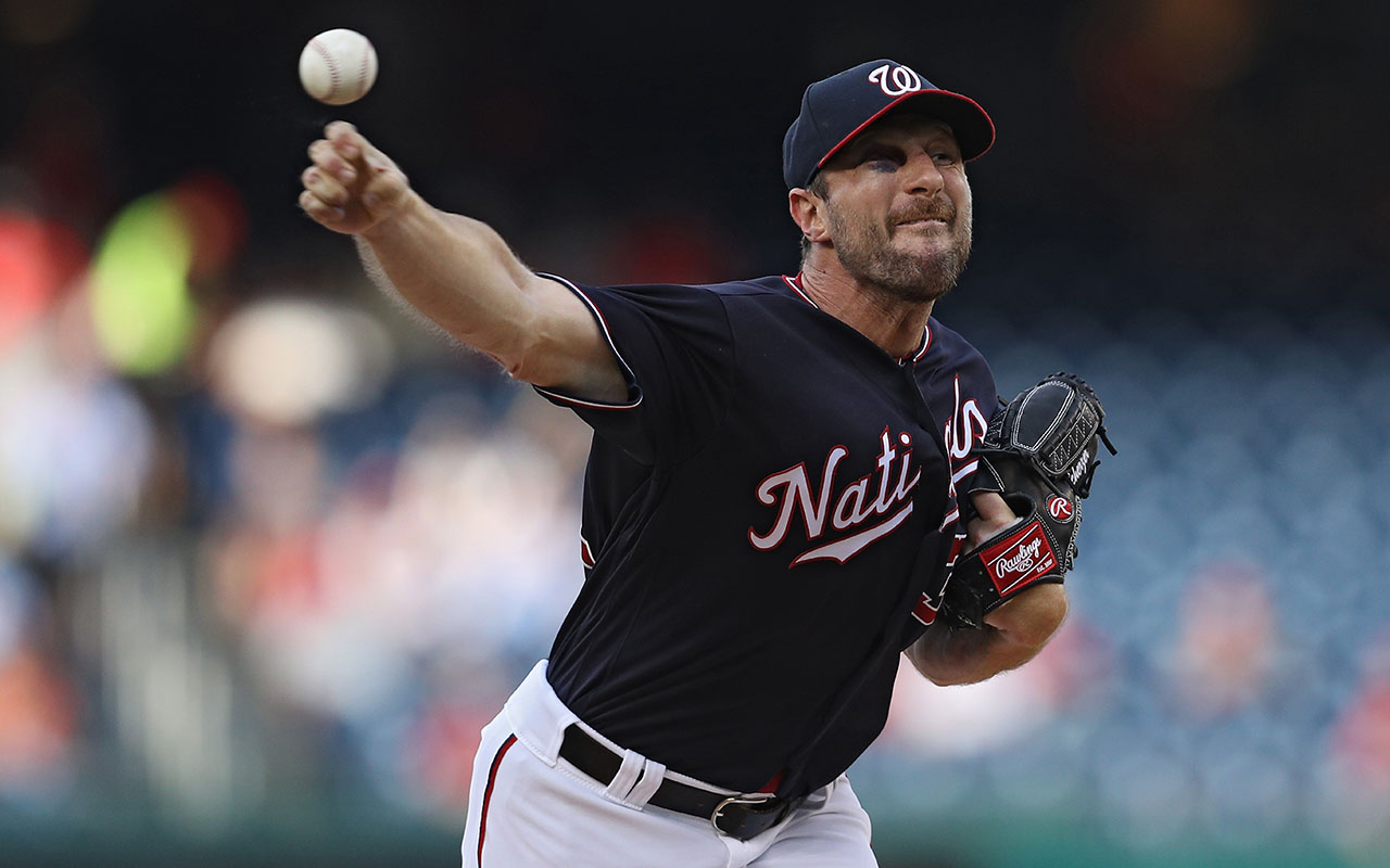 Max Scherzer pitches with broken nose and black eye