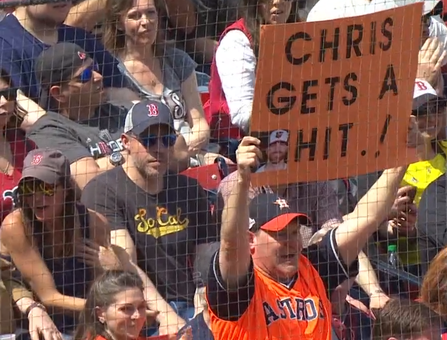 MLB: Chris Davis hosts young Red Sox fan who gave him inspiring letter