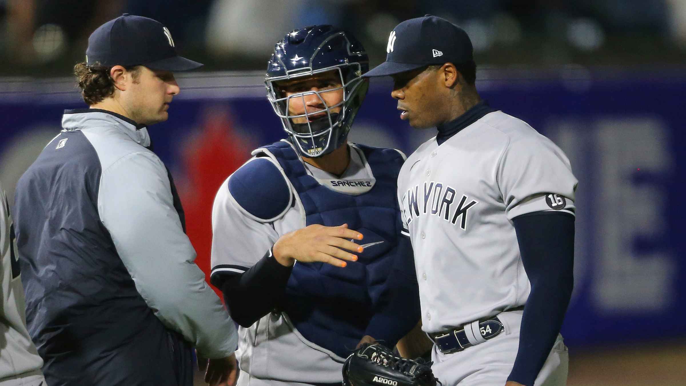 MLB scores: Gary Sanchez helps Yankees open 9 1/2-game lead over