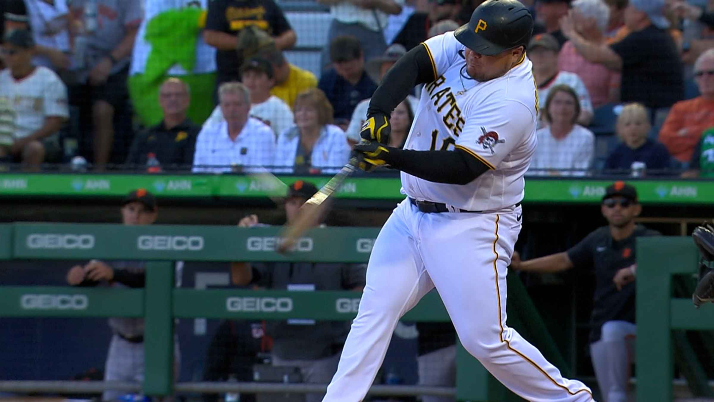 Talkin' Baseball on X: Daniel Vogelbach feels like he should be a no  batting gloves guy  / X