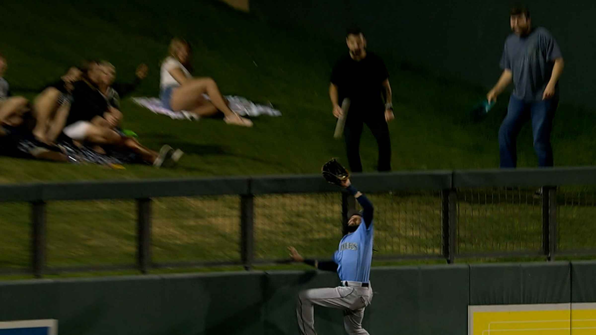 Billy Hamilton's diving catch, 05/17/2021