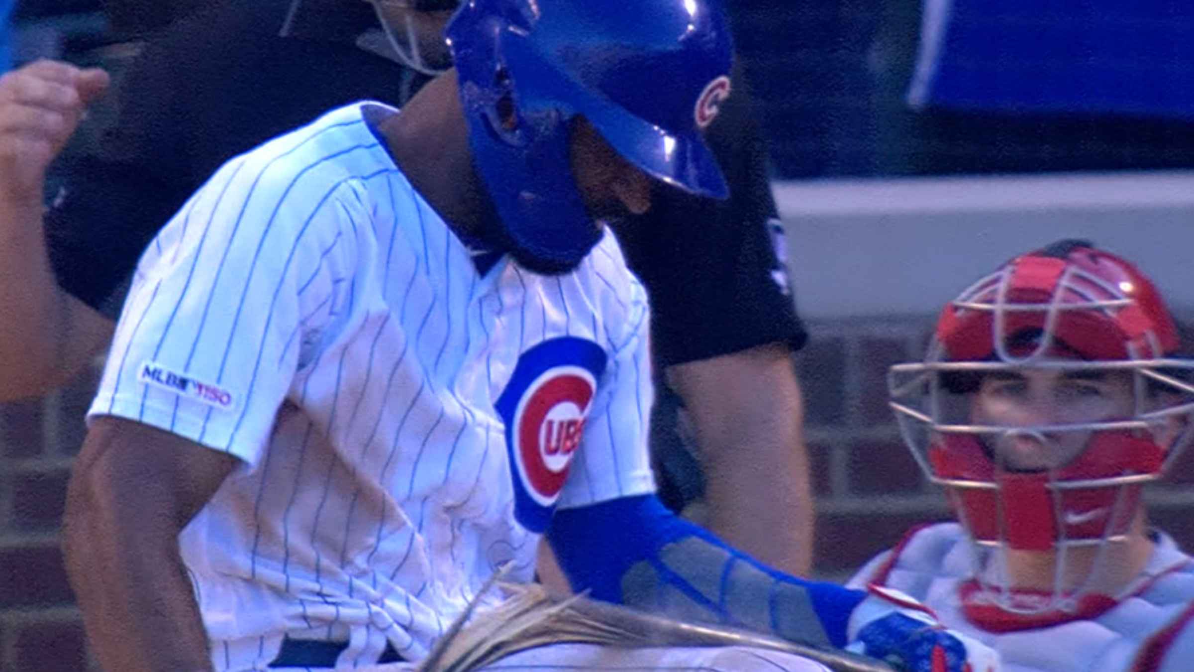 WATCH: Heyward channels Bo Jackson, breaks bat over his knee