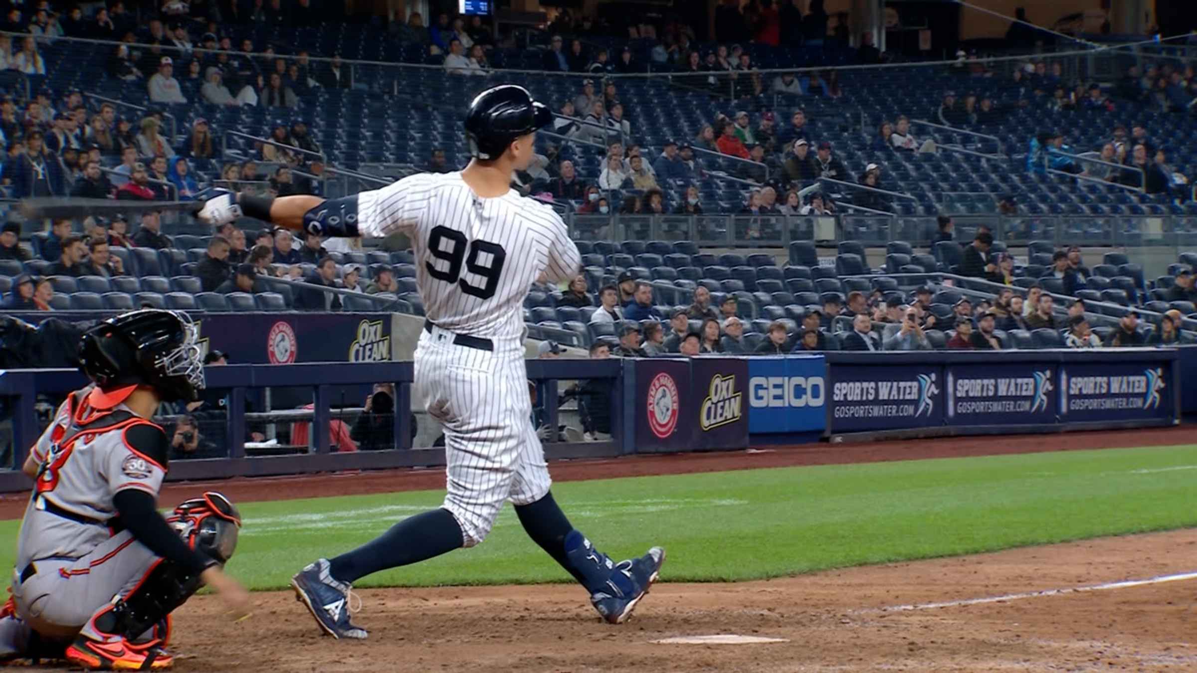 Aaron Judge's birthday home run