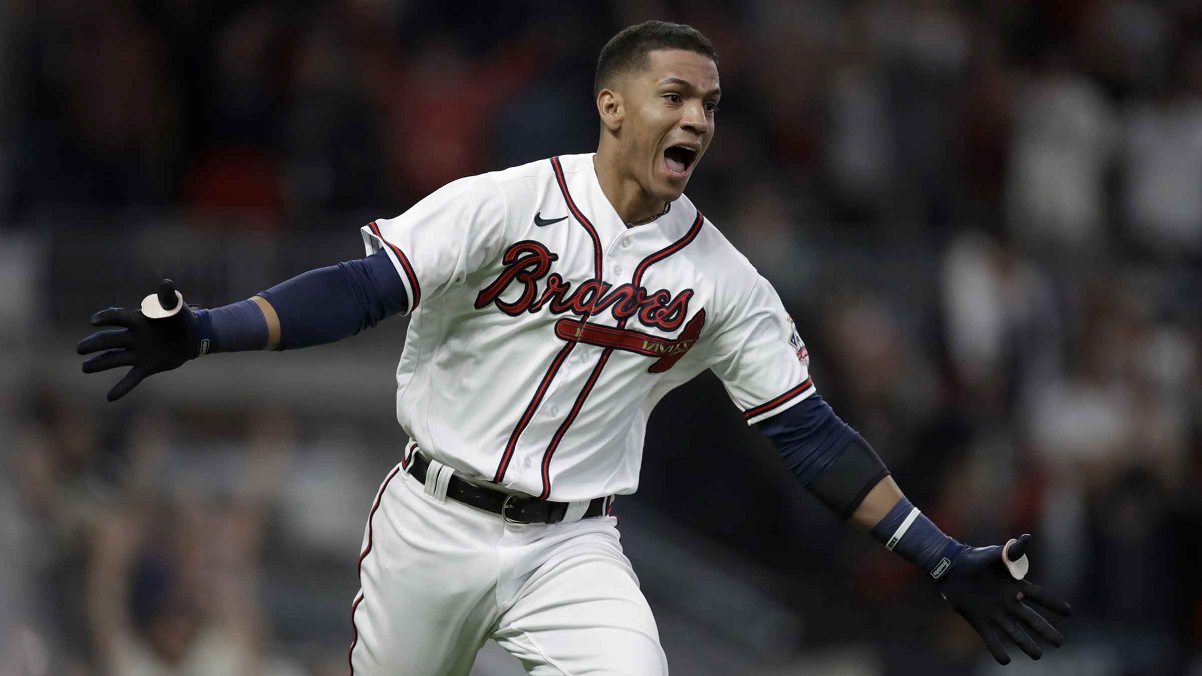 MLB: Braves beat Phillies 8-5