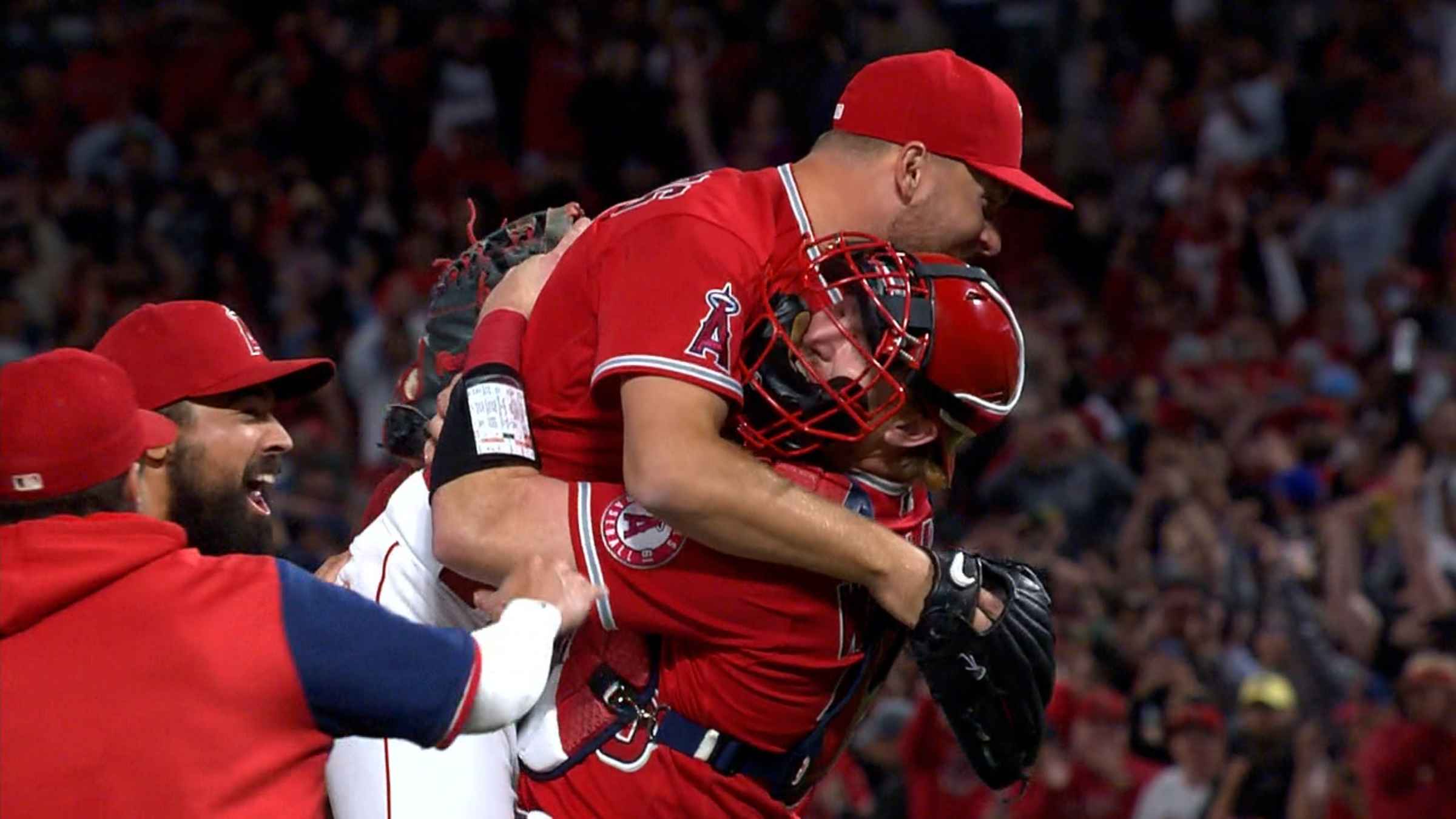 Angels rookie pitcher Reid Detmers throws NO-HITTER