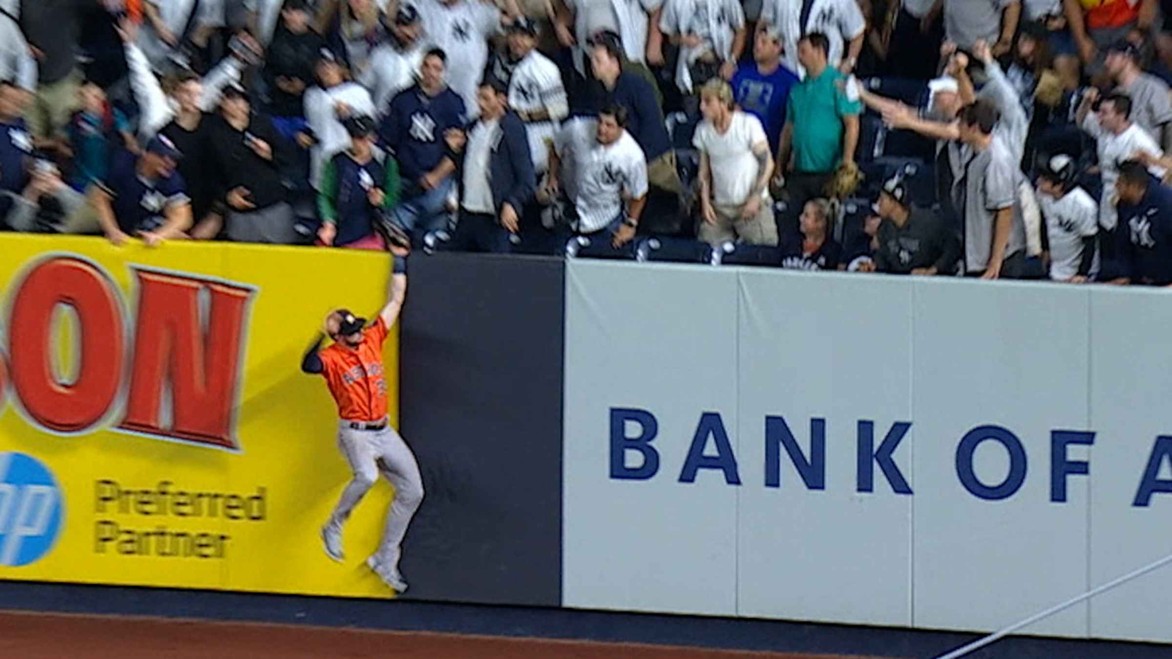 Kyle Tucker plays catch with young fan as Astros roll Detroit Tigers