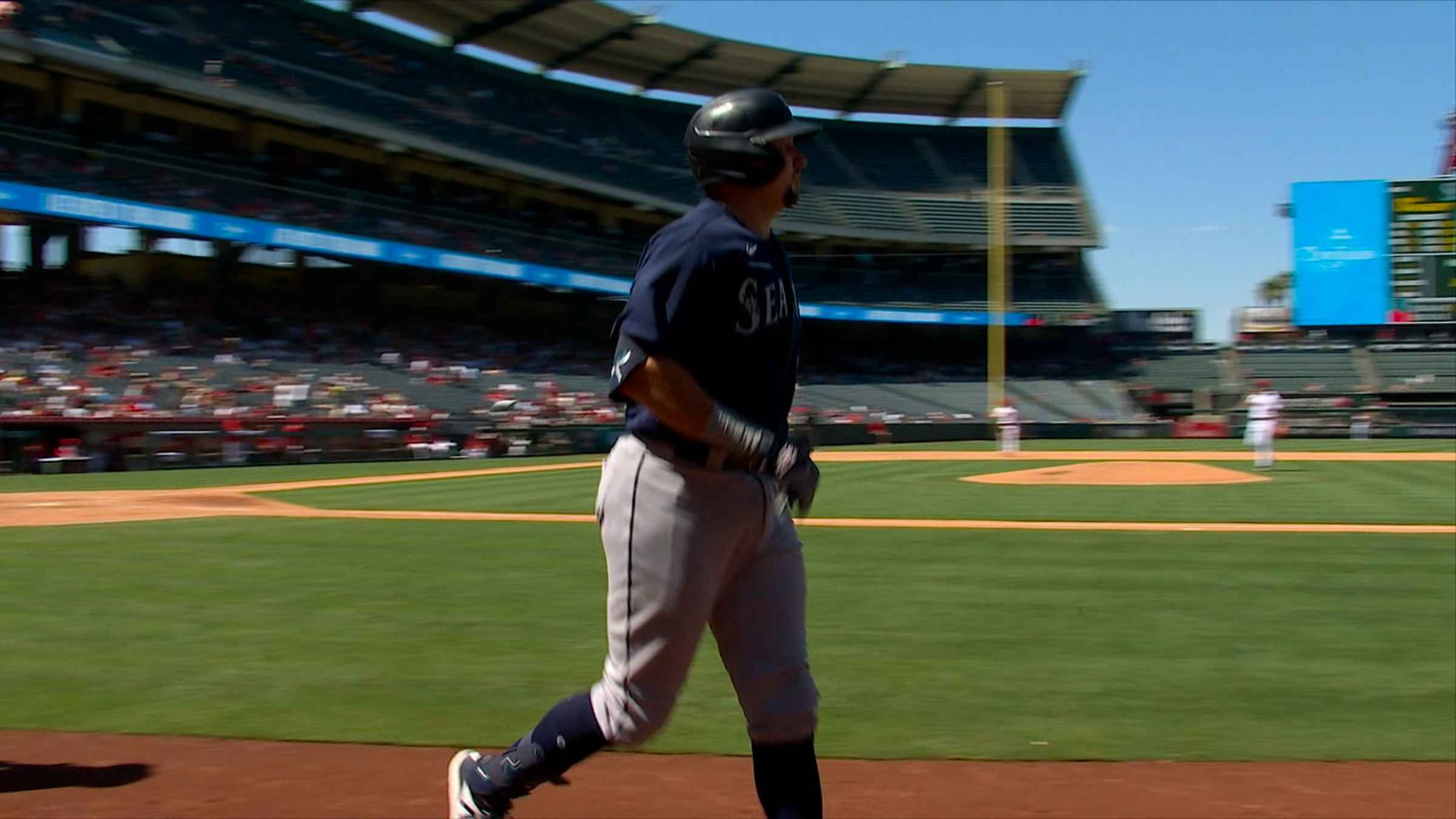 Cal Raleigh's walk-off homer (26), 09/30/2022