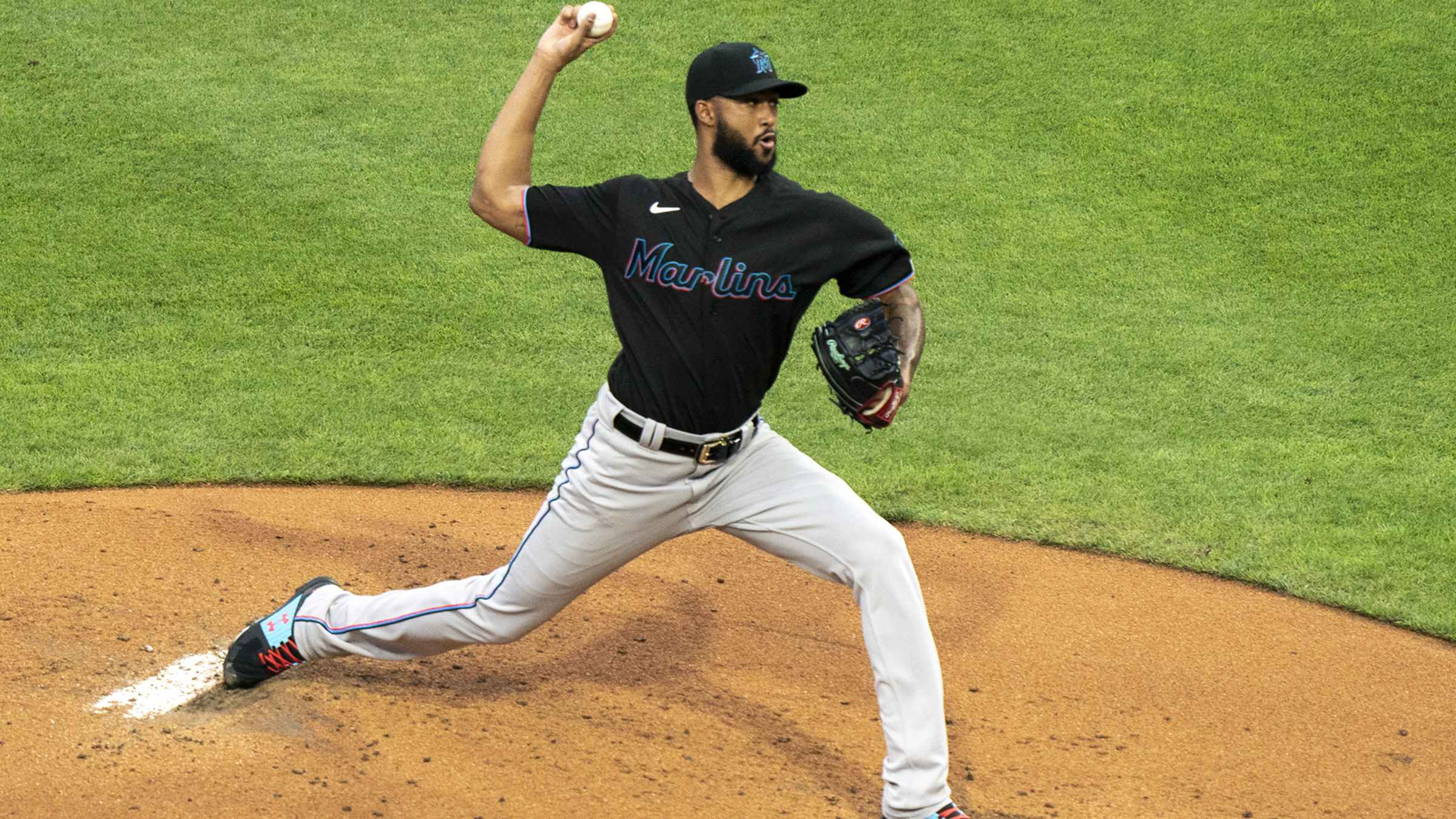 Marlins' Alcantara dominant again, shuts down Giants