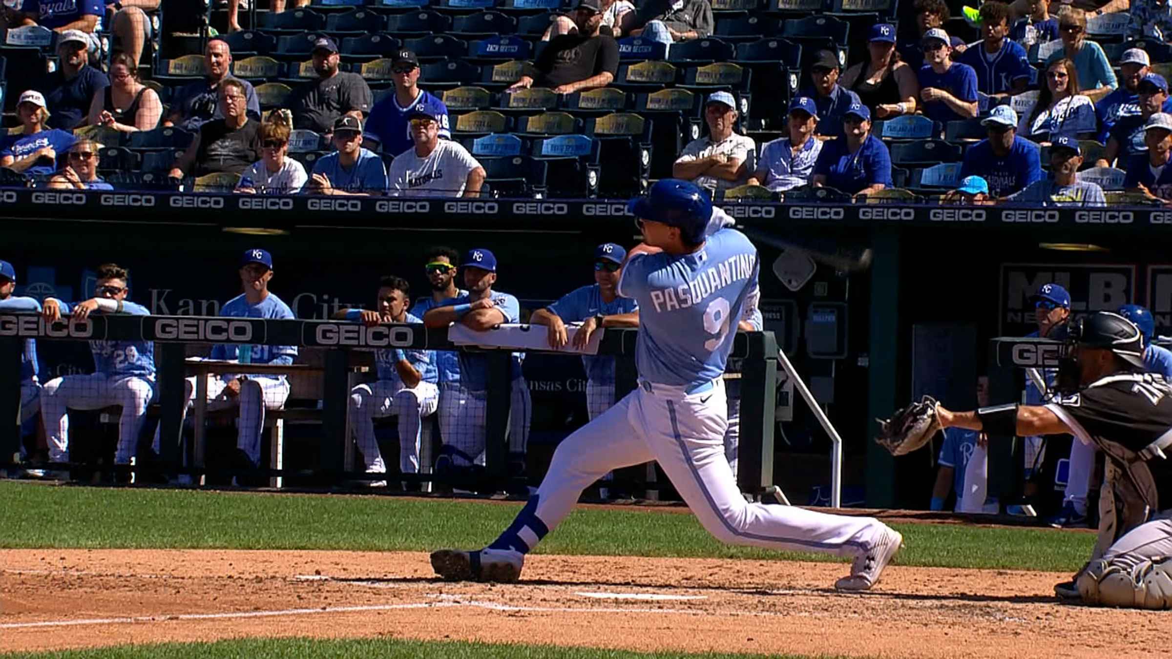 ⚾ Pasquantino hits 2-run homer, Royals beat struggling Padres