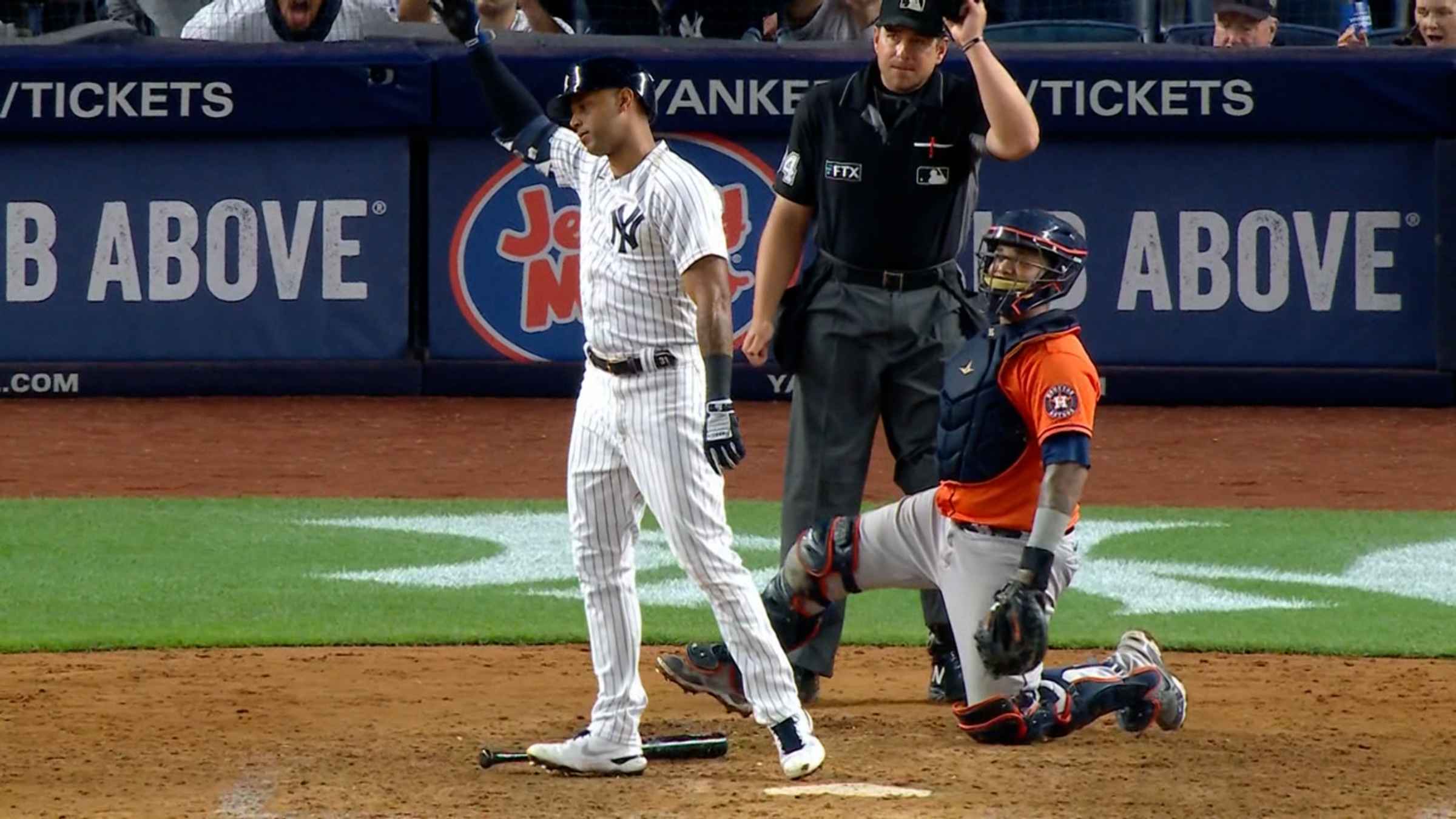 Hicks' game-tying 3-run home run, 06/23/2022