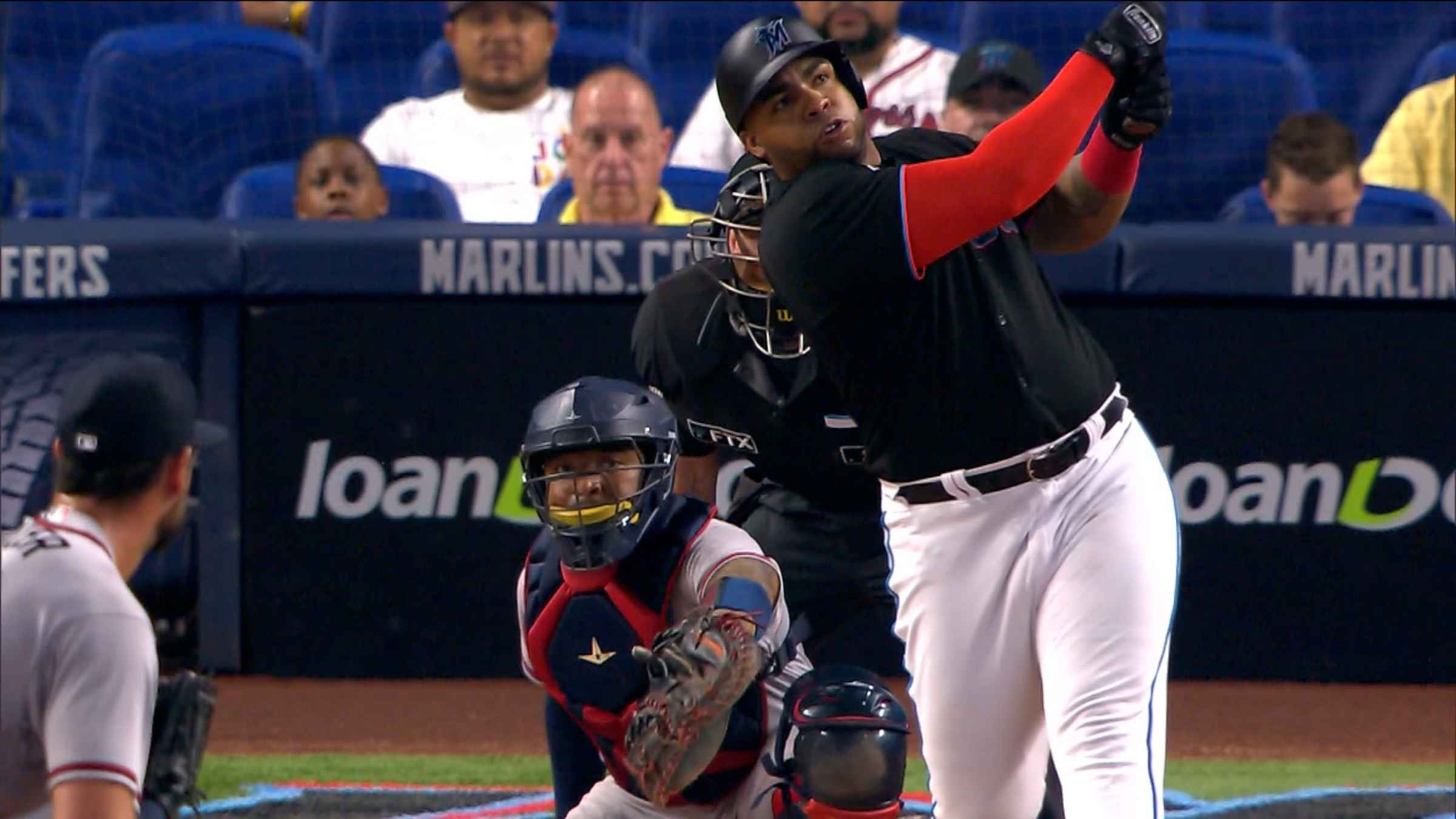 Jesús Aguilar homers to lift Marlins to victory