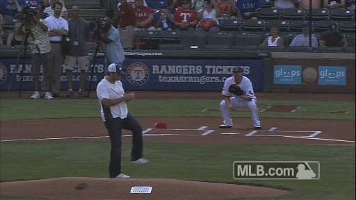 As Tony Romo rides into retirement, watch his 2012 first pitch