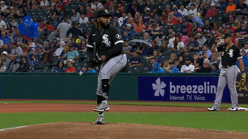 Chicago White Sox starting pitcher Johnny Cueto throws against the Toronto  Blue Jays in the first inning of American League baseball action in Toronto  on Thursday, June 2, 2022. THE CANADIAN PRESS/Jon