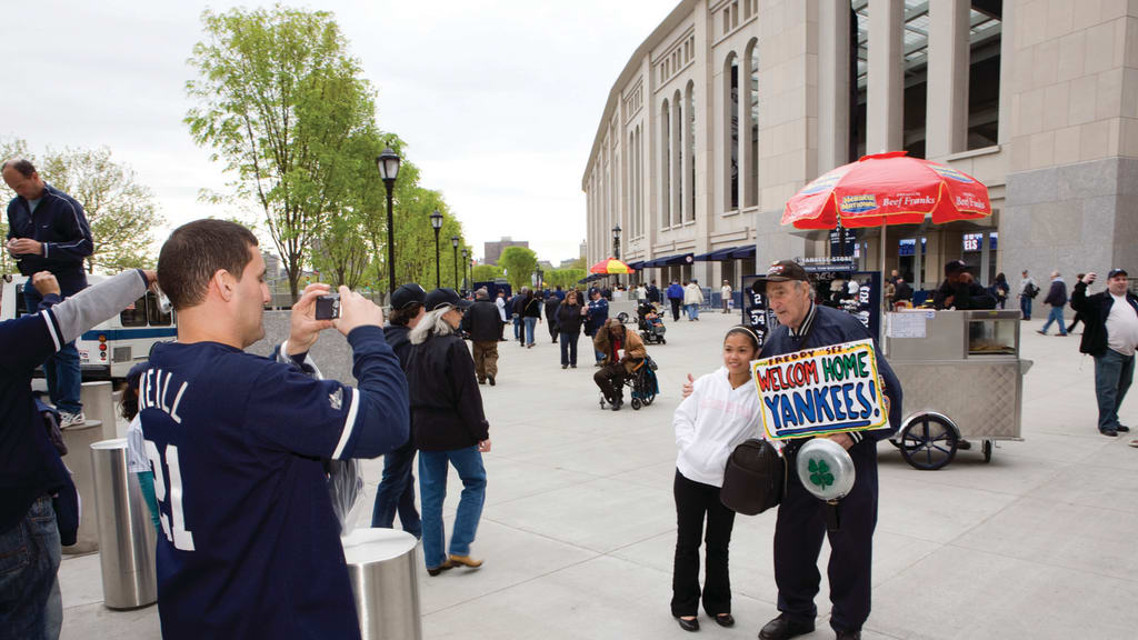 Freddie Sez Yankees Superfan