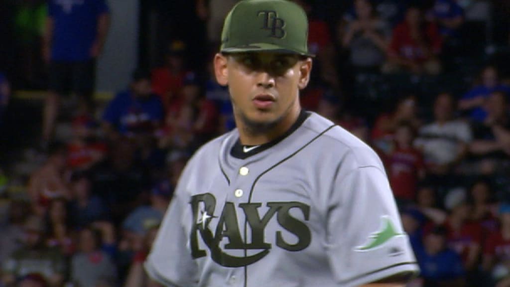 De Leon impressing early