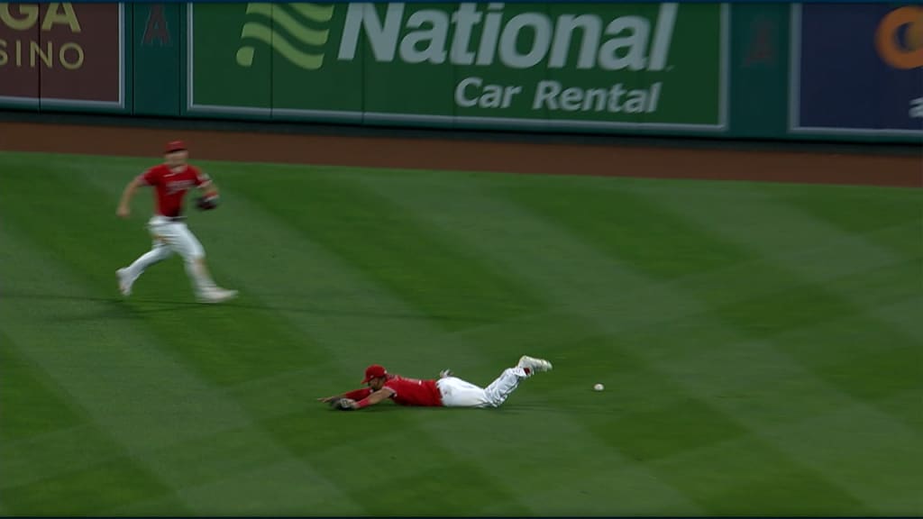 Trout Drives in 3 Runs, Makes Diving Catch as Angels Top A's