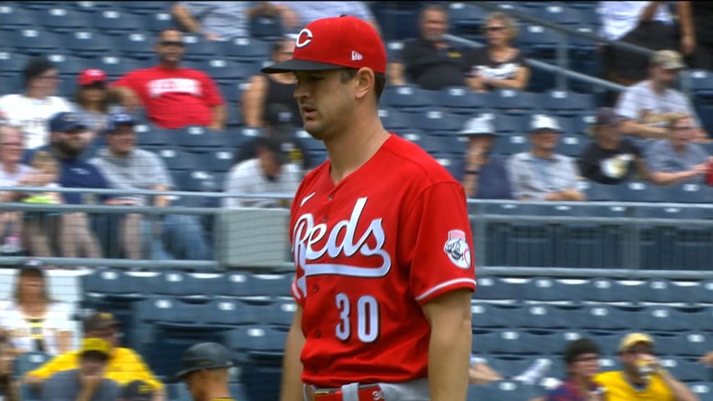 Cincinnati Reds Home Uniform (2015)