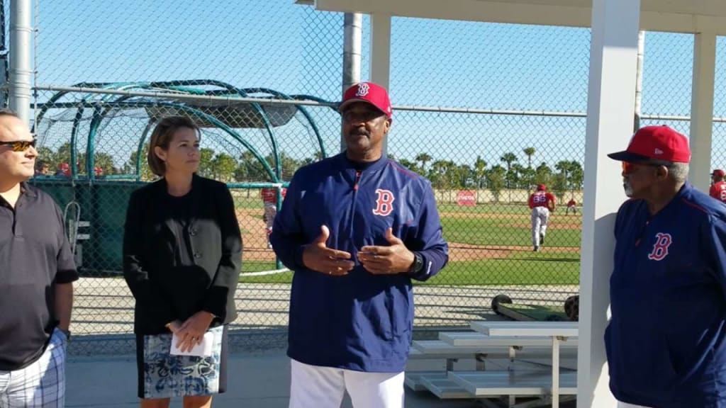 Red Sox honor Frank Malzone