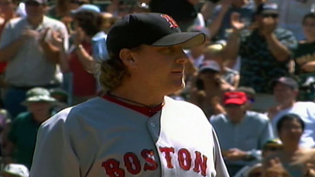 Why Curt Schilling wasn't among the 2004 Red Sox honored at Game 2 - The  Boston Globe