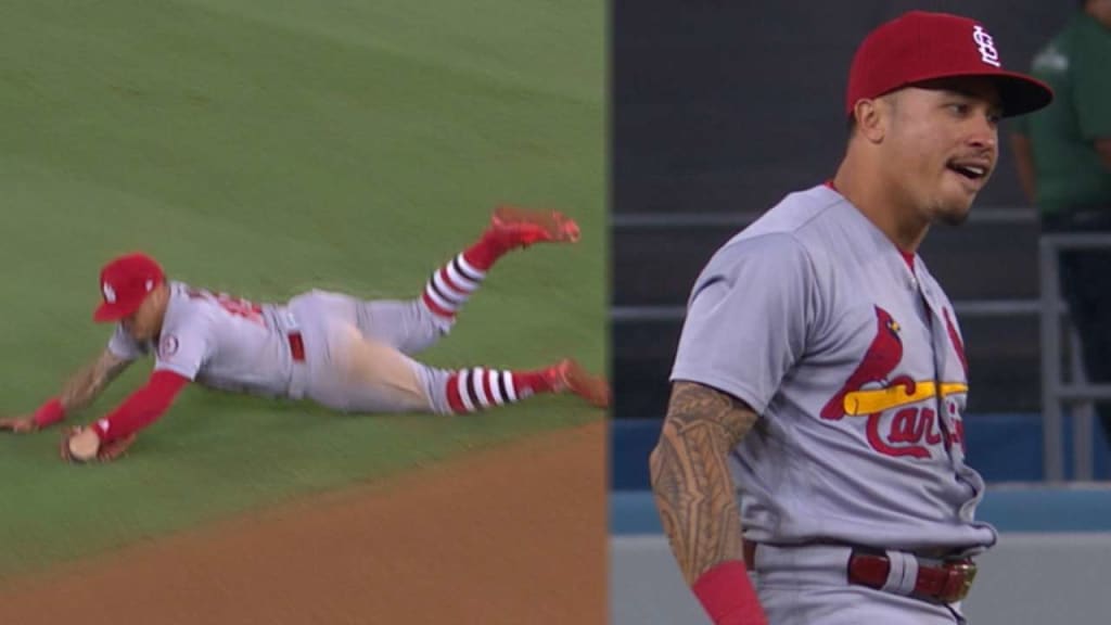 St. Louis Cardinals second baseman Kolten Wong makes a diving