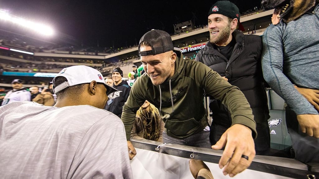 Bryce Harper: Phillies outfielder doubles down on recruiting Mike Trout