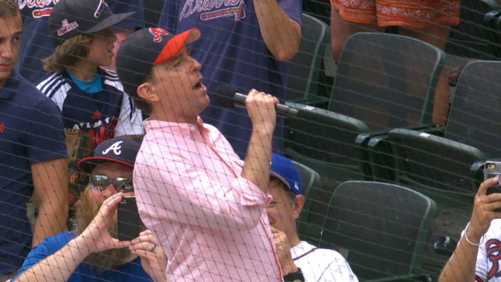 Watch William H. Macy and Ed Helms lead seventh-inning stretches