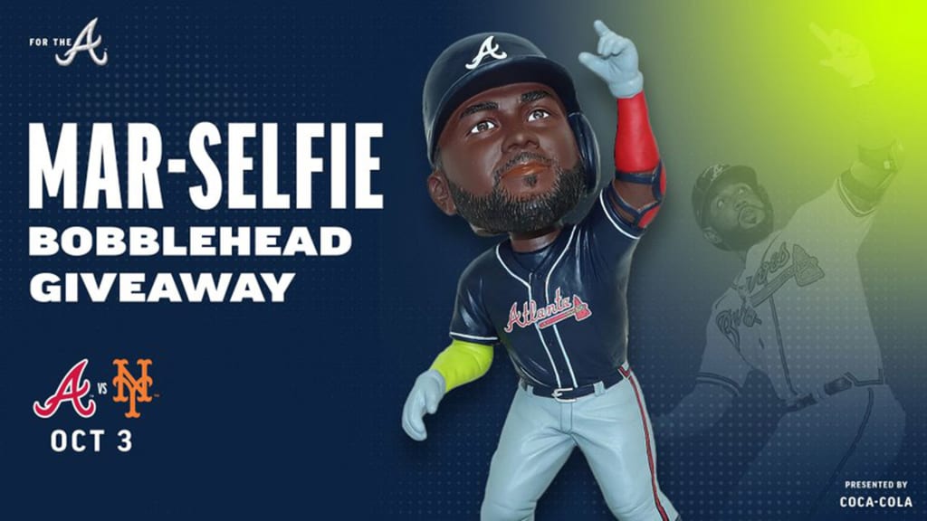 Padres switch Tatis bobblehead giveaway to Soto shirt night