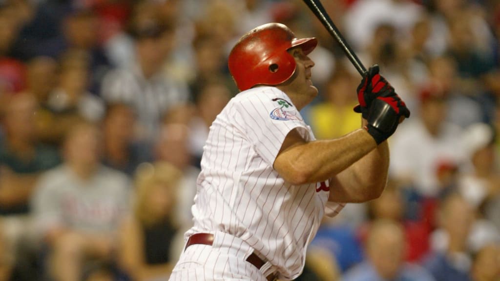 Thome still waiting to give his 500th home run ball to Hall