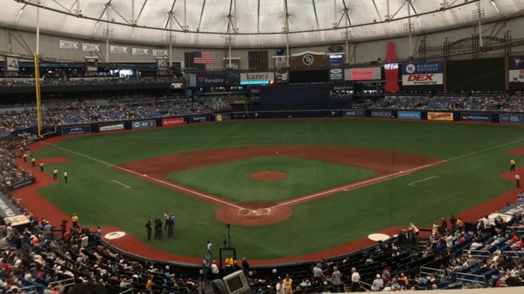 Tropicana Field lights up in blue to honor first responders