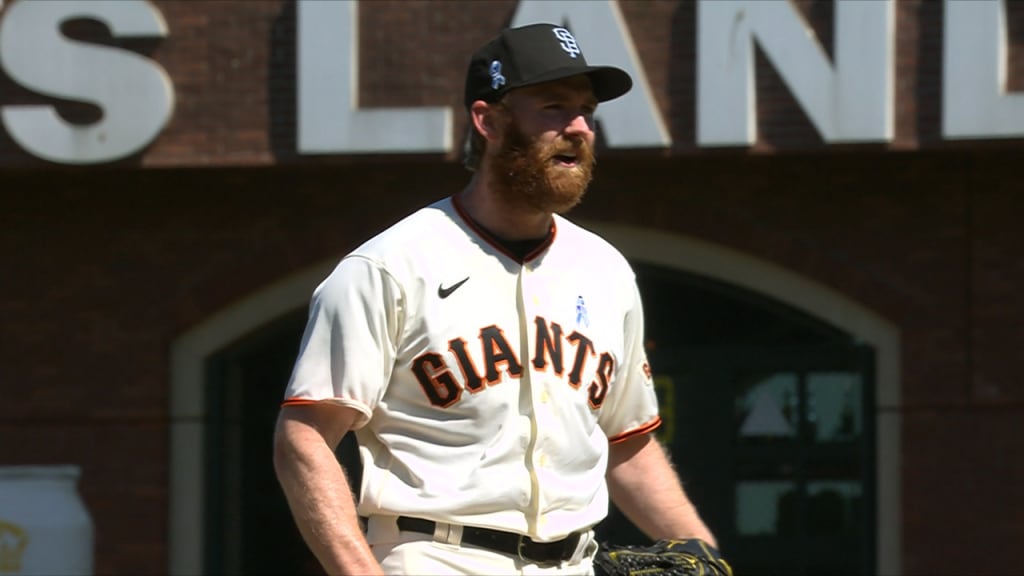 Giants welcome John Brebbia to bullpen mix