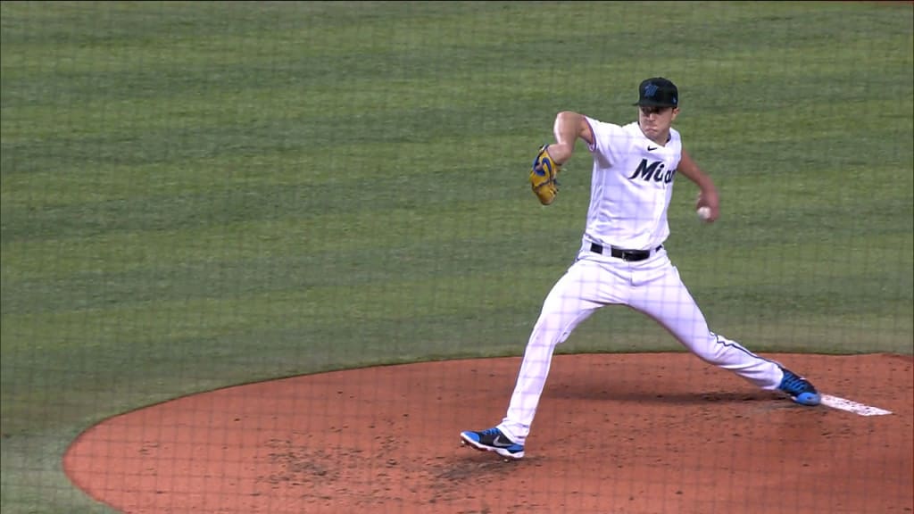 Duvall's 3-run homer helps Marlins beat Phillies 9-6