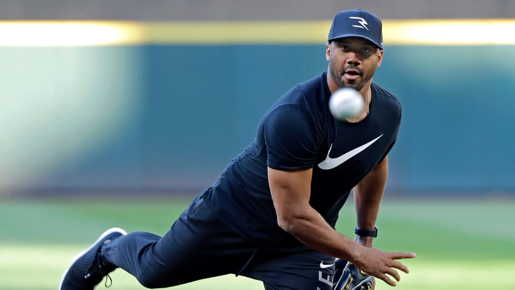 Russell Wilson looks good in the video of his at-bat for the Yankees 