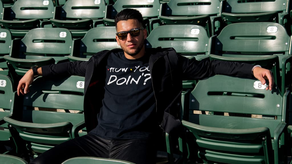 SCOTTSDALE, AZ - JANUARY 18: David Peralta lifestyle shoot. (Photo by Sarah Sachs/Arizona Diamondbacks)