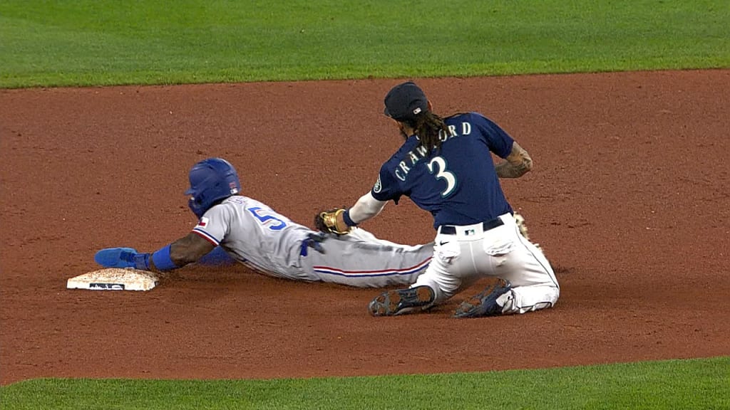 Cal Raleigh nabs Adolis García